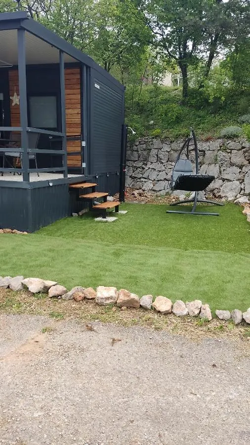 Mobile Home Livanda クレノヴィツァ キャンプ場